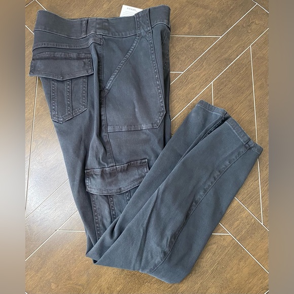 Spanx Stretch Twill Ankle Cargo Pant Washed Black Size Small NWT - Picture 2 of 11